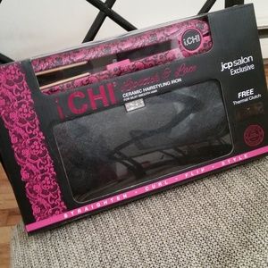 NWT i chi ceramic pink and black straightener